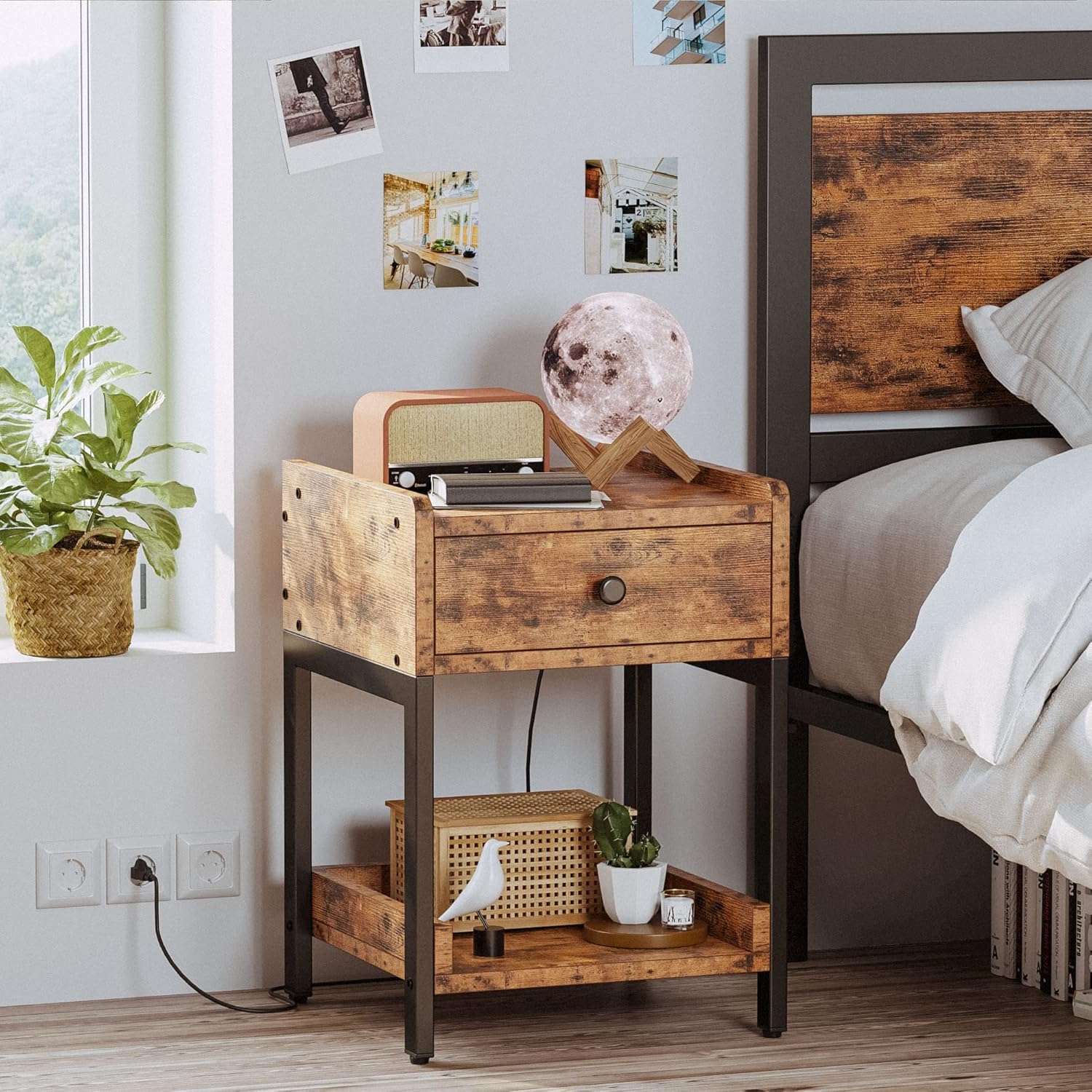 LIKIMIO Retro Charging Nightstand