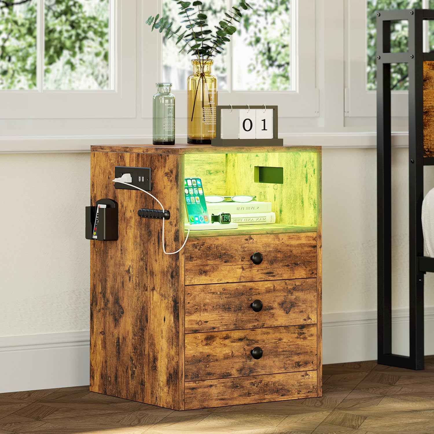 LIKIMIO Retro LED Nightstand